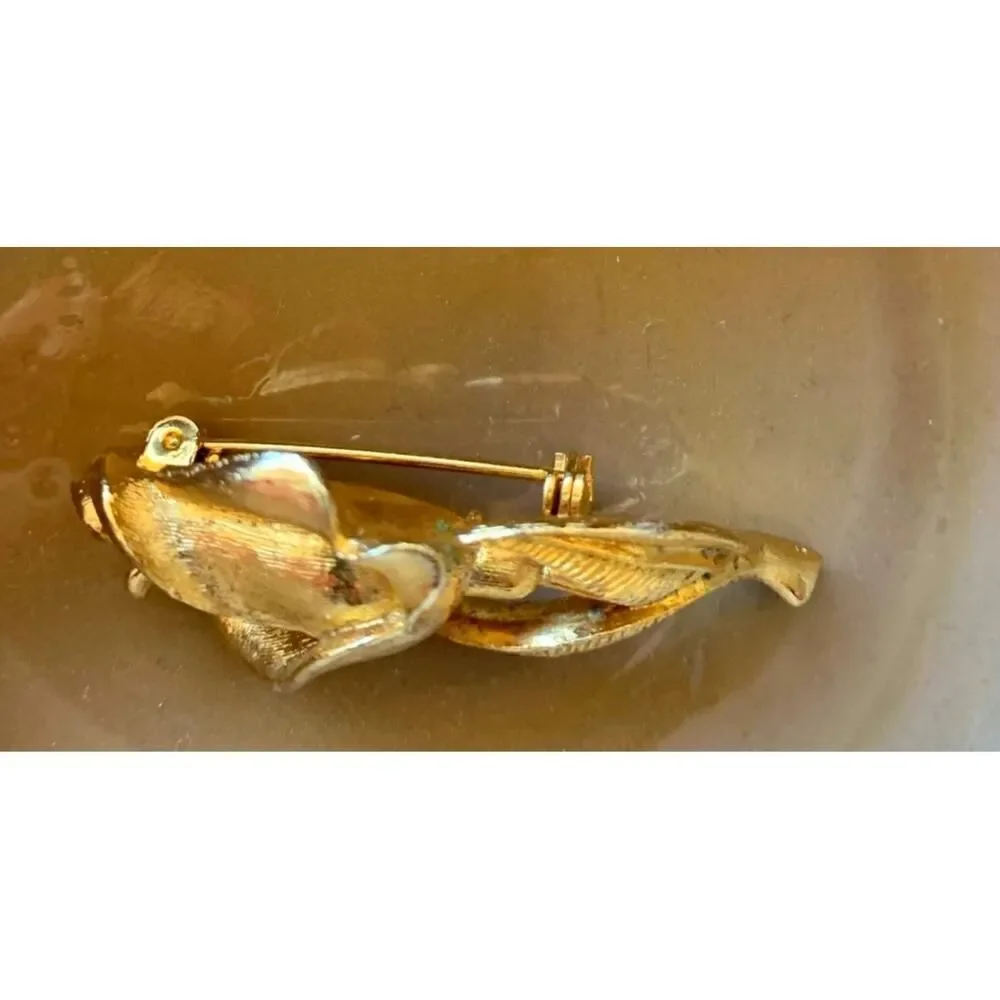 Beautiful brushed Gold Tone Rose Brooch, Stamped, Mint
